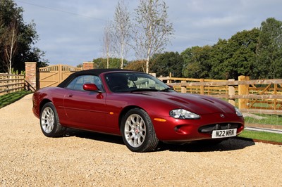 Lot 40 - 1999 Jaguar XKR Convertible