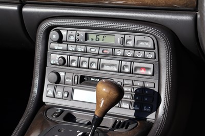 Lot 40 - 1999 Jaguar XKR Convertible