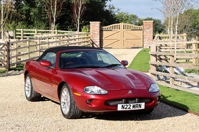 Lot 40 - 1999 Jaguar XKR Convertible