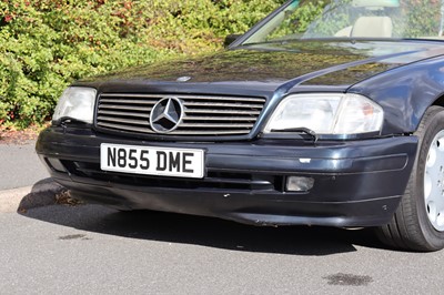 Lot 10 - 1996 Mercedes-Benz SL 320