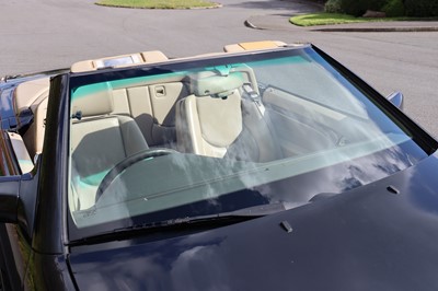 Lot 10 - 1996 Mercedes-Benz SL 320