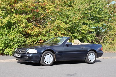 Lot 10 - 1996 Mercedes-Benz SL 320