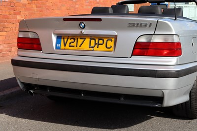 Lot 30 - 1999 BMW 318i Convertible