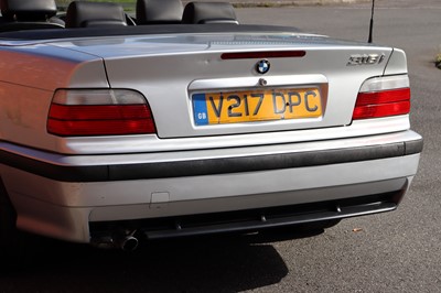 Lot 30 - 1999 BMW 318i Convertible