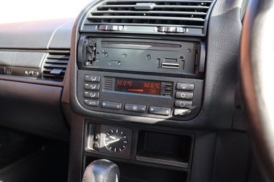 Lot 30 - 1999 BMW 318i Convertible