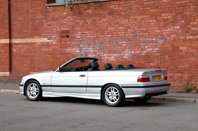 Lot 30 - 1999 BMW 318i Convertible