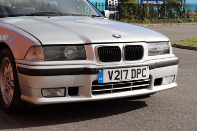 Lot 30 - 1999 BMW 318i Convertible