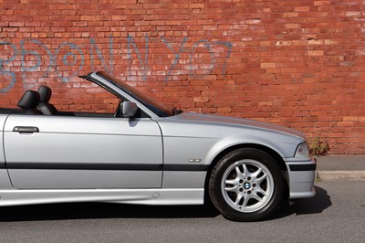 Lot 30 - 1999 BMW 318i Convertible