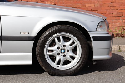 Lot 30 - 1999 BMW 318i Convertible