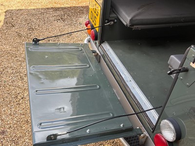 Lot 137 - 1996 Land Rover 90 Defender Wolf