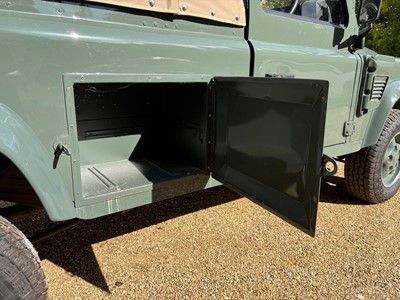 Lot 137 - 1996 Land Rover 90 Defender Wolf