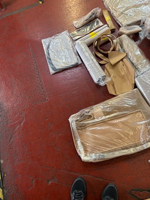 Lot 76 - 1970 Jaguar E-Type 4.2 Roadster