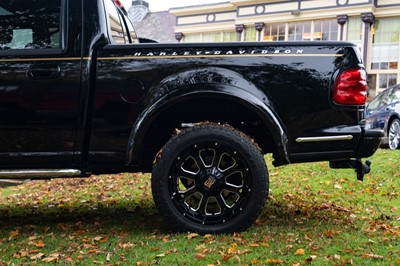 Lot 73 - 2002 Ford F-150 Harley-Davidson Edition