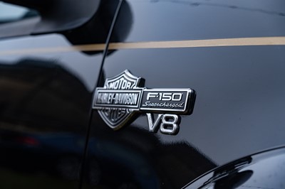 Lot 73 - 2002 Ford F-150 Harley-Davidson Edition