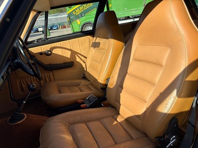 Lot 105 - 1972 Volvo P1800 ES