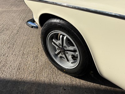 Lot 105 - 1972 Volvo P1800 ES