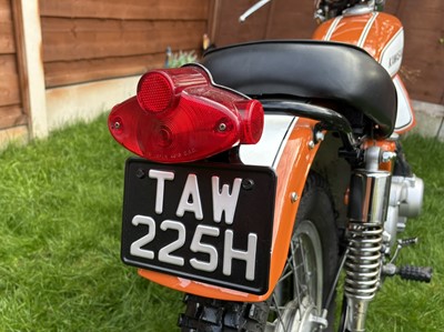 Lot 306 - 1970 Kawasaki F5 Big Horn