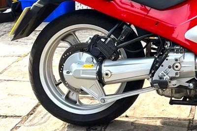 Lot 239 - 1996 BMW R1100RS