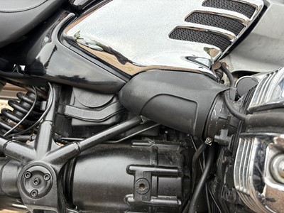 Lot 232 - 1999 BMW R1200C