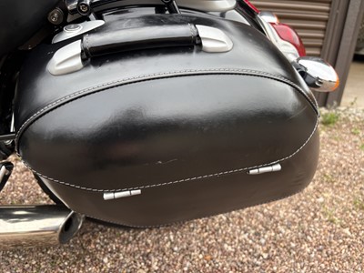 Lot 232 - 1999 BMW R1200C