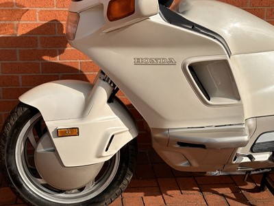 Lot 305 - 1991 Honda Pacific Coast