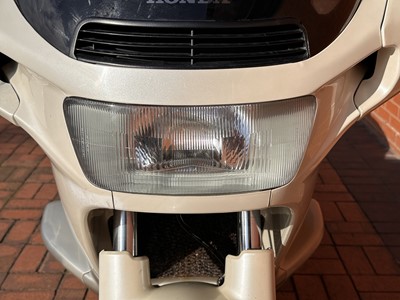 Lot 305 - 1991 Honda Pacific Coast