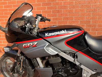 Lot 259 - 1992 Kawasaki GPZ500S