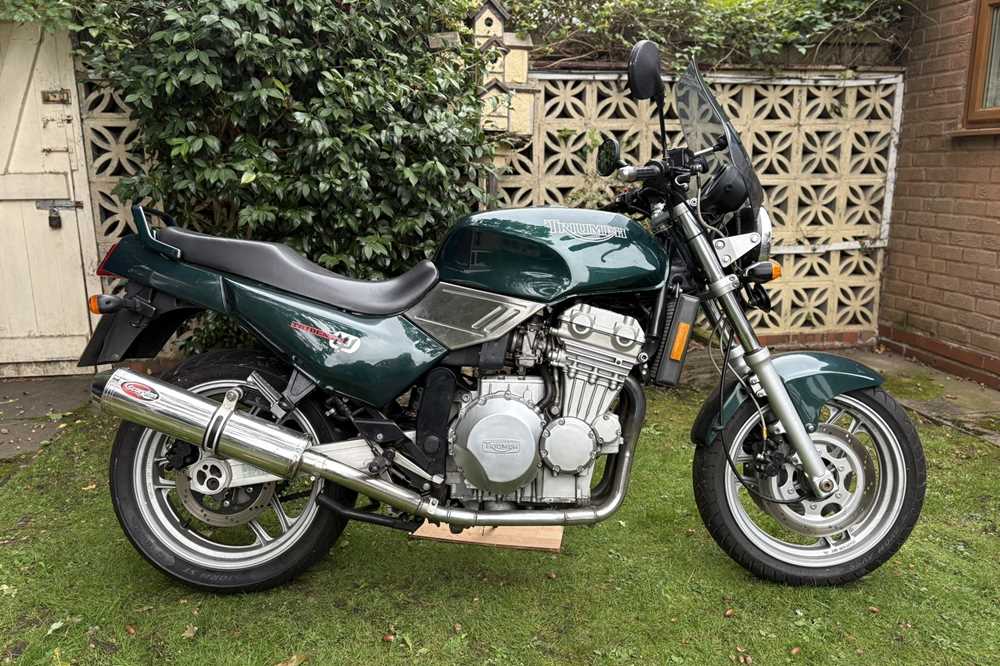 Lot 334 - 1992 Triumph Trident 750