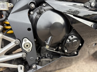 Lot 323 - 2010 Triumph Daytona 675