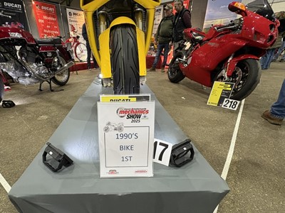 Lot 278 - 1999 Ducati 748SPS