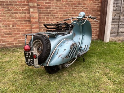 Lot 132 - 1957 Vespa Douglas 102L2