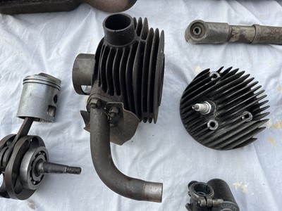 Lot 132 - 1957 Vespa Douglas 102L2