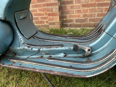 Lot 132 - 1957 Vespa Douglas 102L2