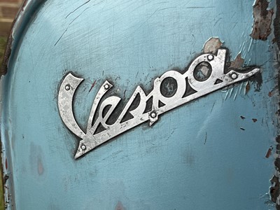 Lot 132 - 1957 Vespa Douglas 102L2