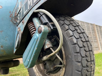 Lot 132 - 1957 Vespa Douglas 102L2