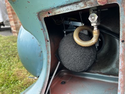 Lot 132 - 1957 Vespa Douglas 102L2