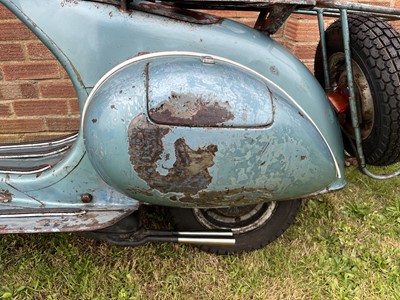 Lot 132 - 1957 Vespa Douglas 102L2