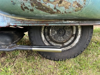 Lot 132 - 1957 Vespa Douglas 102L2