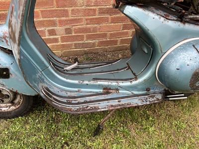 Lot 132 - 1957 Vespa Douglas 102L2