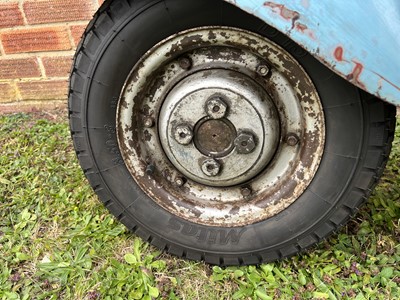 Lot 132 - 1957 Vespa Douglas 102L2