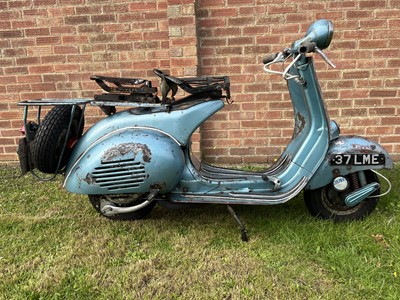 Lot 132 - 1957 Vespa Douglas 102L2