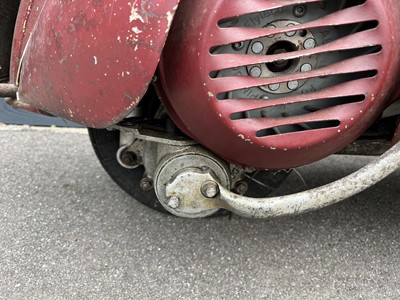 Lot 117 - 1952 Vespa Douglas Rod Model