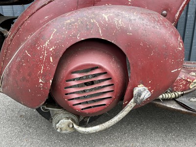 Lot 117 - 1952 Vespa Douglas Rod Model