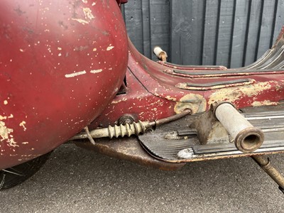 Lot 117 - 1952 Vespa Douglas Rod Model