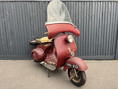 Lot 117 - 1952 Vespa Douglas Rod Model