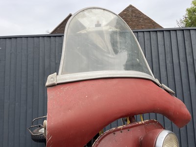 Lot 117 - 1952 Vespa Douglas Rod Model