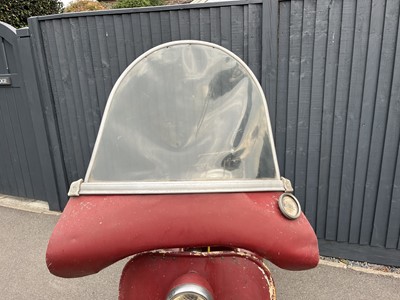 Lot 117 - 1952 Vespa Douglas Rod Model