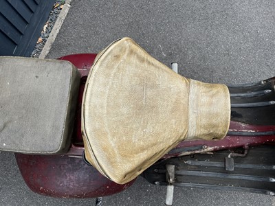 Lot 117 - 1952 Vespa Douglas Rod Model
