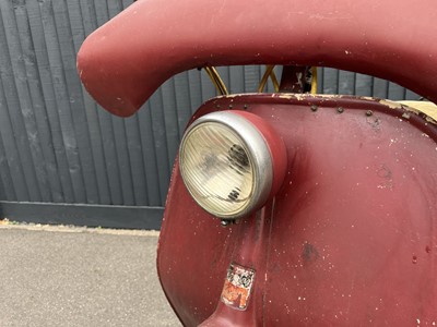 Lot 117 - 1952 Vespa Douglas Rod Model