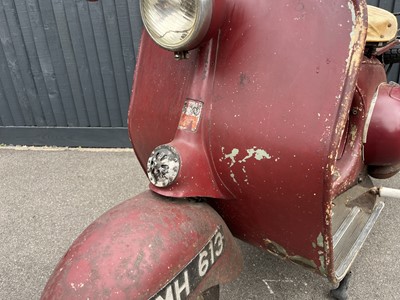 Lot 117 - 1952 Vespa Douglas Rod Model
